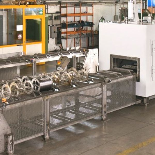 Continuous-flow dryer for coils of wire